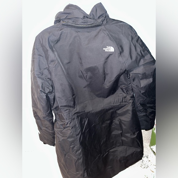 North face Jacket With Attachable Hood - Picture 2 of 4